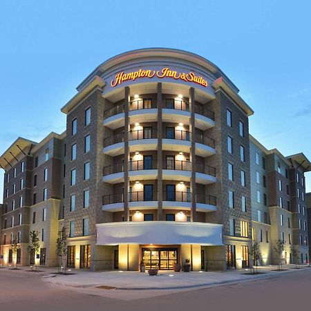 Hampton Inn & Suites Des Moines Downtown Exterior photo