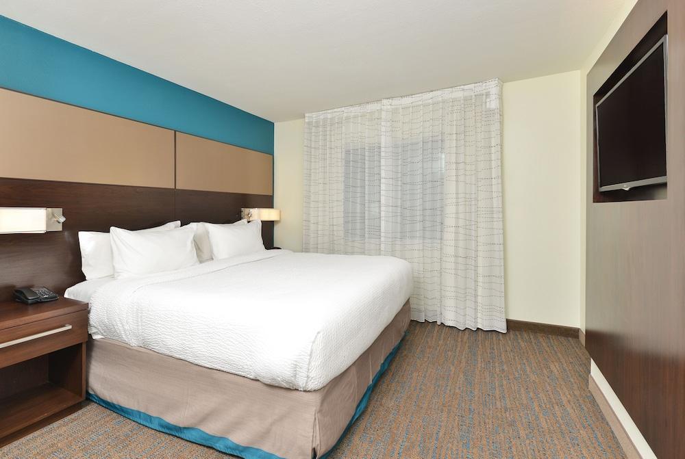 Hampton Inn & Suites Des Moines Downtown Exterior photo